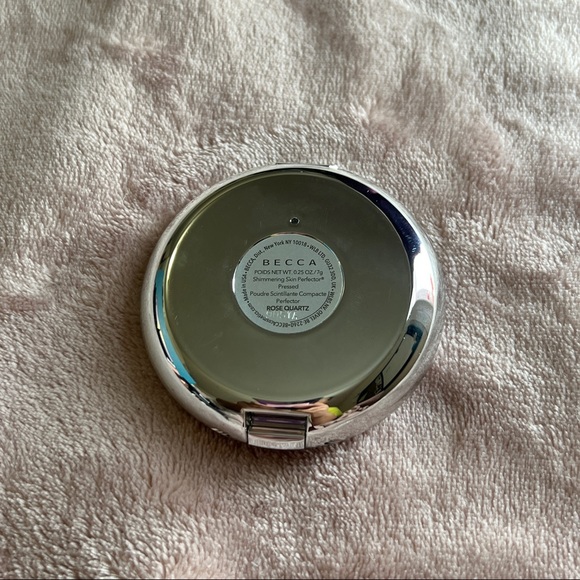 Becca passport to glow: korea (rose quartz) highlighter - Picture 4 of 6